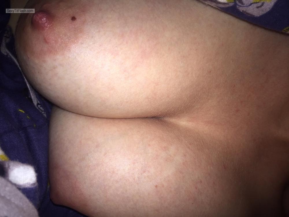 Tit Flash: Girlfriend's Big Tits (Selfie) - Girlfriend 34DDD from United Kingdom
